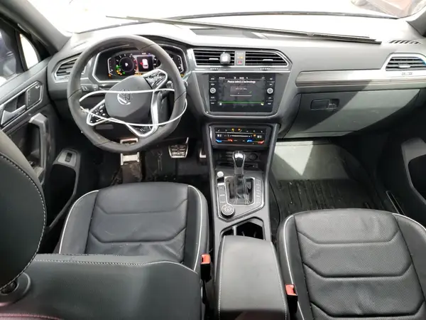 3VV4B7AX1NM068989 2022 VOLKSWAGEN TIGUAN - Image 8
