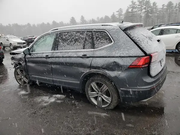 3VV4B7AX2JM004485 2018 VOLKSWAGEN TIGUAN - Image 2