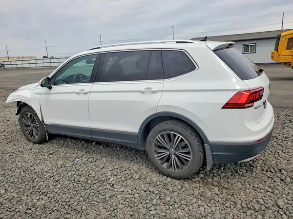 3VV4B7AX2JM121791 2018 VOLKSWAGEN TIGUAN - Image 2