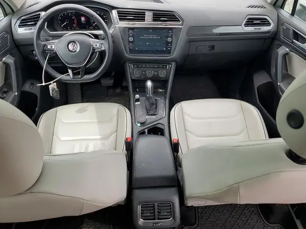 3VV4B7AX2JM121791 2018 VOLKSWAGEN TIGUAN - Image 8