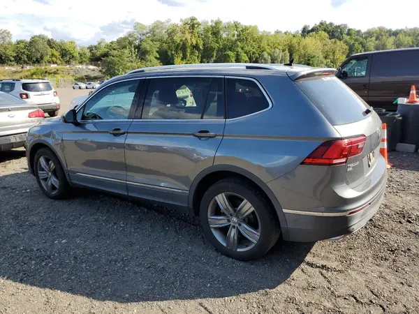 3VV4B7AX2JM206064 2018 VOLKSWAGEN TIGUAN - Image 2