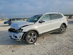 3VV4B7AX2JM208915 2018 VOLKSWAGEN TIGUAN