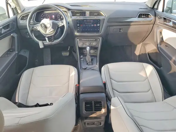 3VV4B7AX2JM208915 2018 VOLKSWAGEN TIGUAN - Image 8