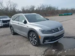 3VV4B7AX2KM144568 2019 VOLKSWAGEN TIGUAN