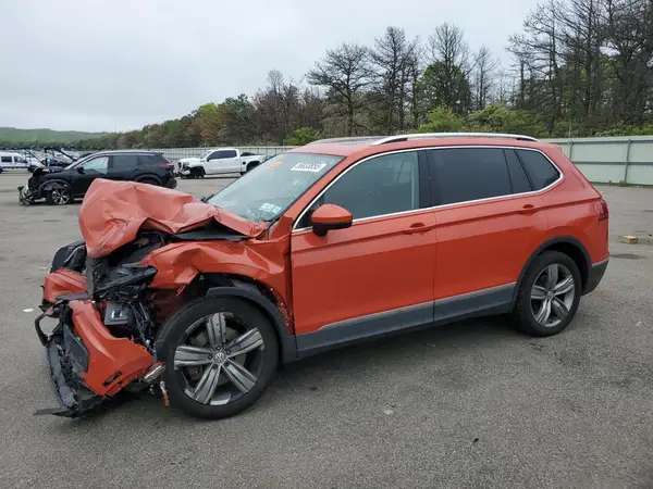 3VV4B7AX2KM145428 2019 VOLKSWAGEN TIGUAN - Image 1
