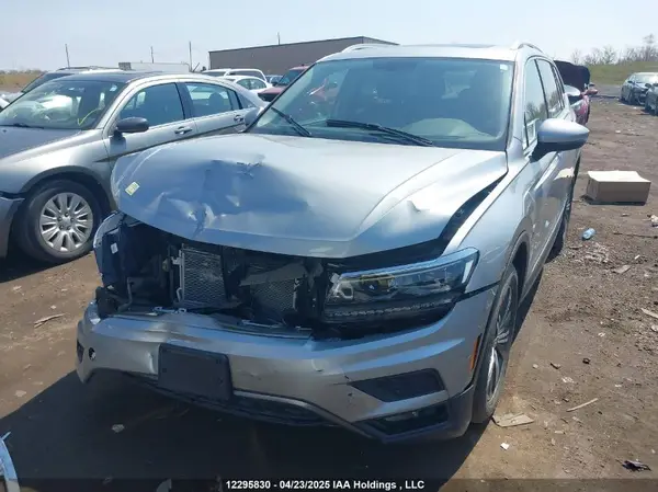 3VV4B7AX2KM193382 2019 VOLKSWAGEN TIGUAN - Image 2