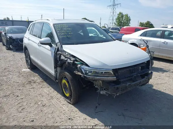 3VV4B7AX2LM092165 2020 VOLKSWAGEN TIGUAN - Image 1