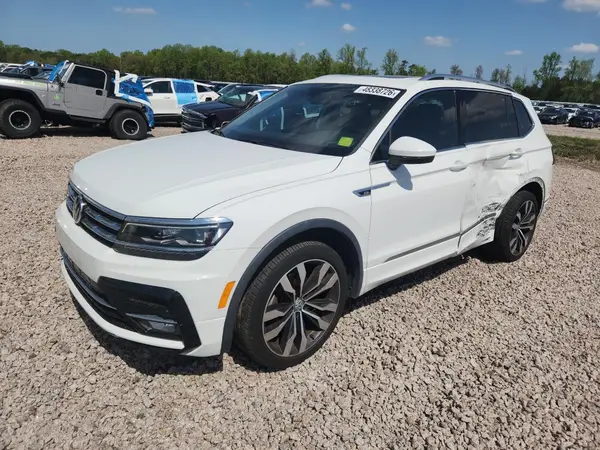 3VV4B7AX2LM112074 2020 VOLKSWAGEN TIGUAN - Image 1