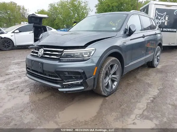 3VV4B7AX2LM122247 2020 VOLKSWAGEN TIGUAN - Image 2