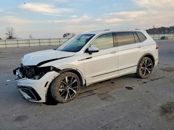 3VV4B7AX2PM047264 2023 VOLKSWAGEN TIGUAN - Image 1
