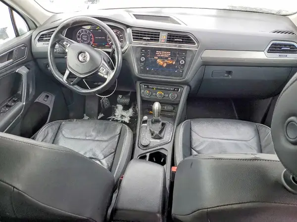 3VV4B7AX3JM000476 2018 VOLKSWAGEN TIGUAN - Image 8