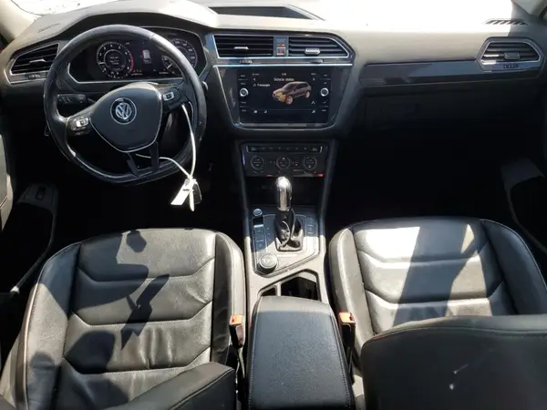3VV4B7AX3JM005936 2018 VOLKSWAGEN TIGUAN - Image 8