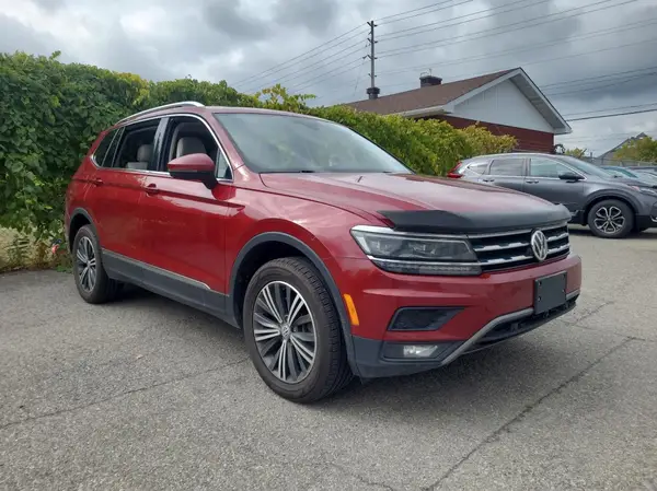 3VV4B7AX3JM061942 2018 VOLKSWAGEN TIGUAN - Image 1
