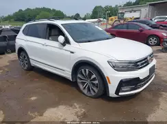 3VV4B7AX3JM133075 2018 VOLKSWAGEN TIGUAN
