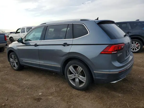 3VV4B7AX3JM187685 2018 VOLKSWAGEN TIGUAN - Image 2