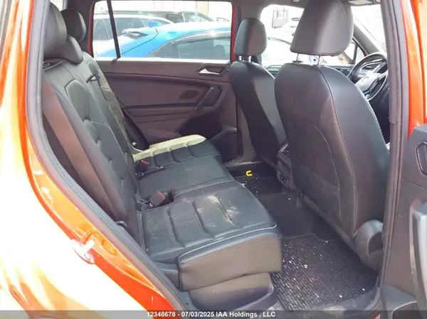 3VV4B7AX3JM196239 2018 VOLKSWAGEN TIGUAN - Image 8