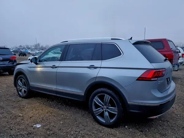3VV4B7AX3KM073283 2019 VOLKSWAGEN TIGUAN - Image 2