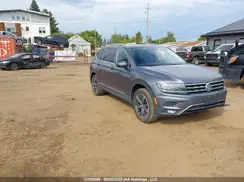 3VV4B7AX3KM076233 2019 VOLKSWAGEN TIGUAN