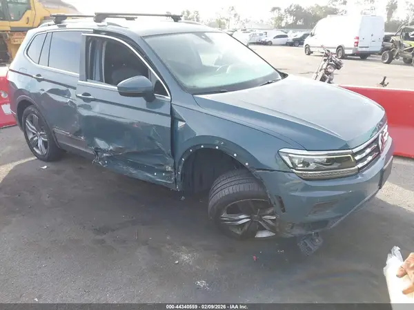 3VV4B7AX3KM175845 2019 VOLKSWAGEN TIGUAN - Image 1