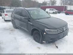 3VV4B7AX3LM107983 2020 VOLKSWAGEN TIGUAN