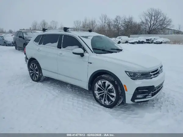 3VV4B7AX3MM153105 2021 VOLKSWAGEN TIGUAN - Image 1