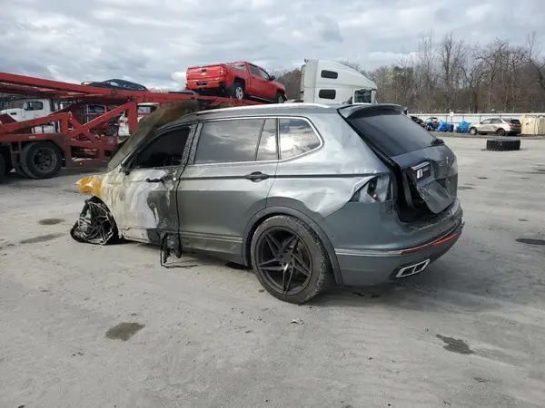 3VV4B7AX3NM101720 2022 VOLKSWAGEN TIGUAN - Image 2