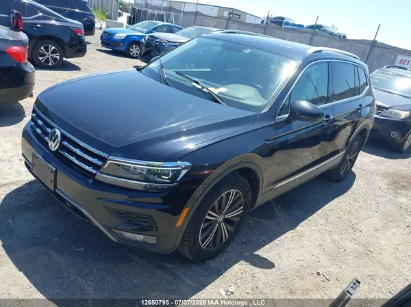 3VV4B7AX4JM103132 2018 VOLKSWAGEN TIGUAN - Image 2