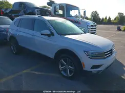 3VV4B7AX4JM107097 2018 VOLKSWAGEN TIGUAN