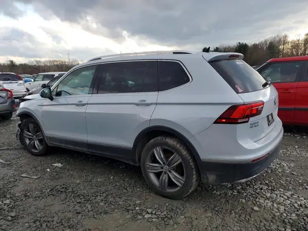 3VV4B7AX4JM139452 2018 VOLKSWAGEN TIGUAN - Image 2