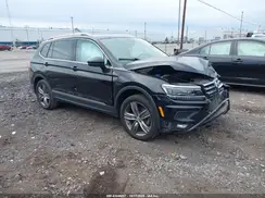 3VV4B7AX4JM167381 2018 VOLKSWAGEN TIGUAN