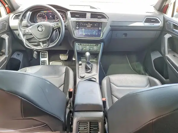 3VV4B7AX4JM192930 2018 VOLKSWAGEN TIGUAN - Image 8
