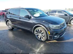 3VV4B7AX4JM212318 2018 VOLKSWAGEN TIGUAN