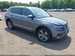 3VV4B7AX4KM065838 2019 VOLKSWAGEN TIGUAN