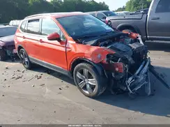 3VV4B7AX4KM117369 2019 VOLKSWAGEN TIGUAN