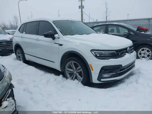 3VV4B7AX4KM167320 2019 VOLKSWAGEN TIGUAN - Image 1