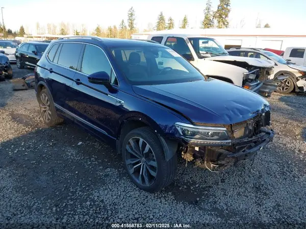 3VV4B7AX4MM035449 2021 VOLKSWAGEN TIGUAN - Image 1