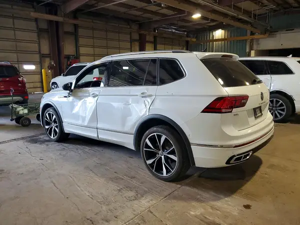 3VV4B7AX4PM126046 2023 VOLKSWAGEN TIGUAN - Image 2