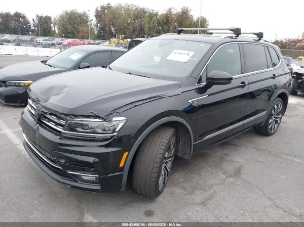 3VV4B7AX5JM192581 2018 VOLKSWAGEN TIGUAN - Image 2