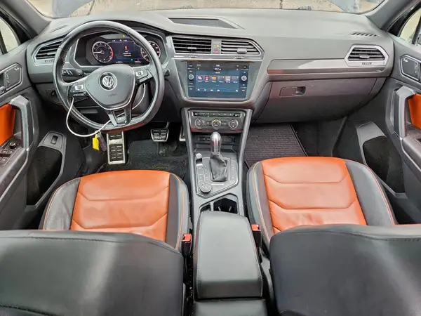 3VV4B7AX5JM196789 2018 VOLKSWAGEN TIGUAN - Image 8