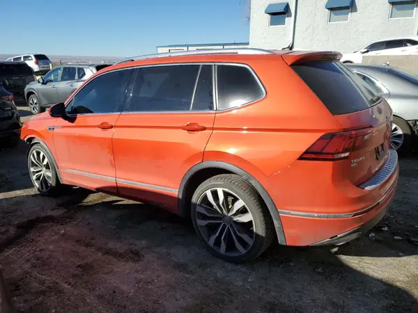 3VV4B7AX5KM008872 2019 VOLKSWAGEN TIGUAN - Image 2