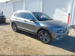 3VV4B7AX5KM028801 2019 VOLKSWAGEN TIGUAN