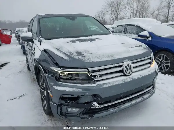 3VV4B7AX5KM119888 2019 VOLKSWAGEN TIGUAN - Image 1