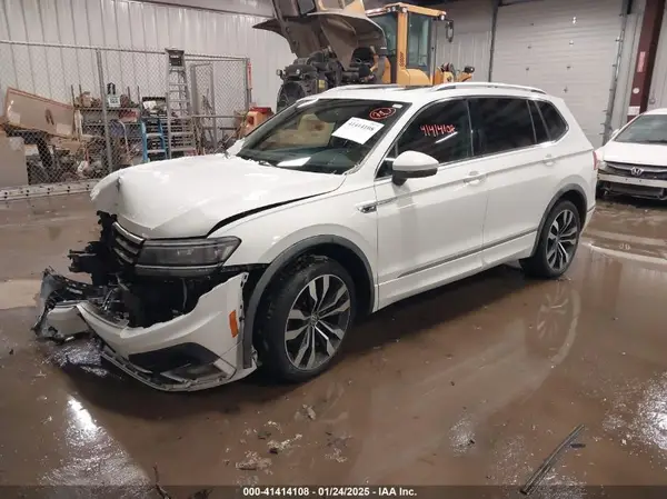 3VV4B7AX5LM145862 2020 VOLKSWAGEN TIGUAN - Image 2