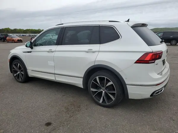3VV4B7AX5NM012182 2022 VOLKSWAGEN TIGUAN - Image 2