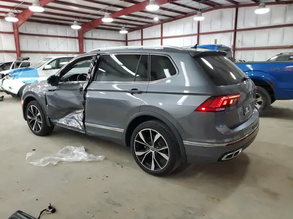 3VV4B7AX5NM164074 2022 VOLKSWAGEN TIGUAN - Image 2