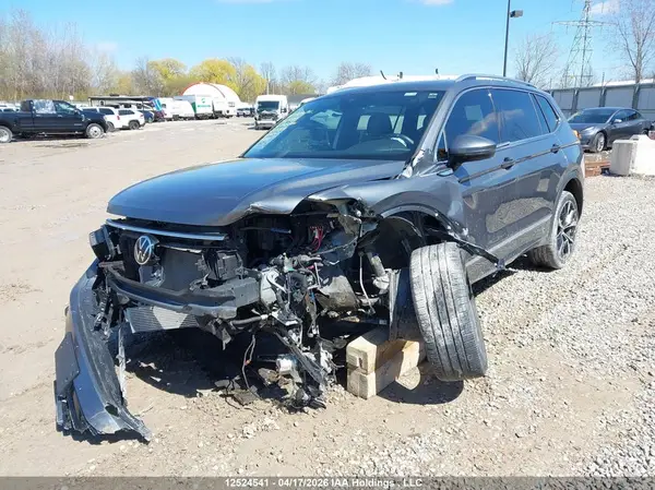3VV4B7AX5PM127027 2023 VOLKSWAGEN TIGUAN - Image 2