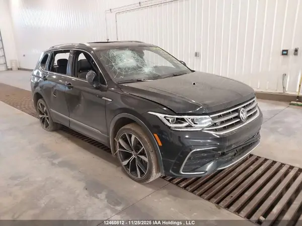 3VV4B7AX5PM131451 2023 VOLKSWAGEN TIGUAN - Image 1