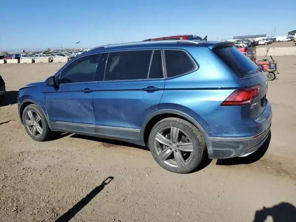 3VV4B7AX6JM029681 2018 VOLKSWAGEN TIGUAN - Image 2