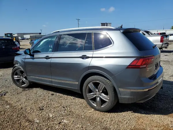 3VV4B7AX6JM141574 2018 VOLKSWAGEN TIGUAN - Image 2