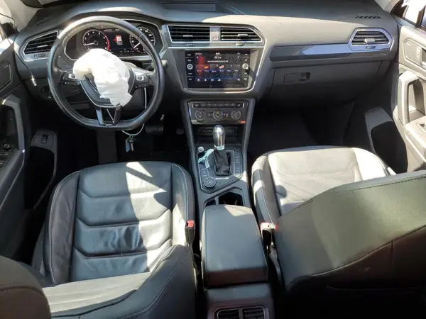 3VV4B7AX6JM141574 2018 VOLKSWAGEN TIGUAN - Image 8